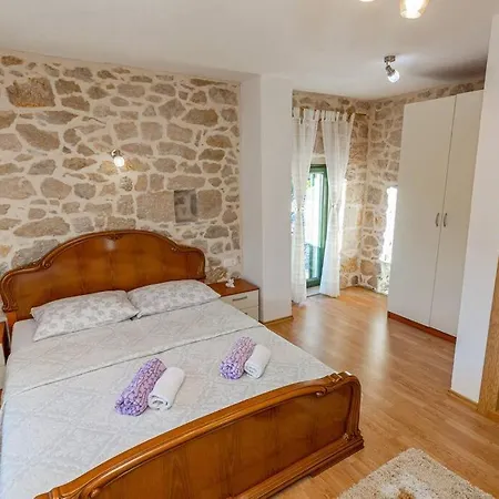 Ivana Villa Zmijavci