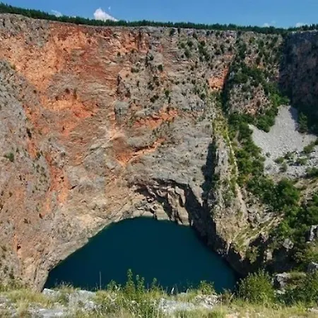 Βίλα Ivana Zmijavci