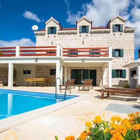 Βίλα Ivana Zmijavci